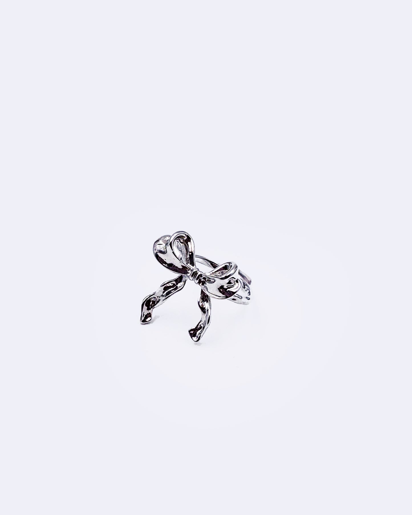 Velour Bow in White Gold