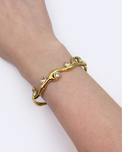 Reef Ripples Bangle in White