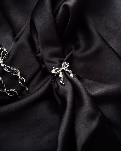 Velour Bow in White Gold