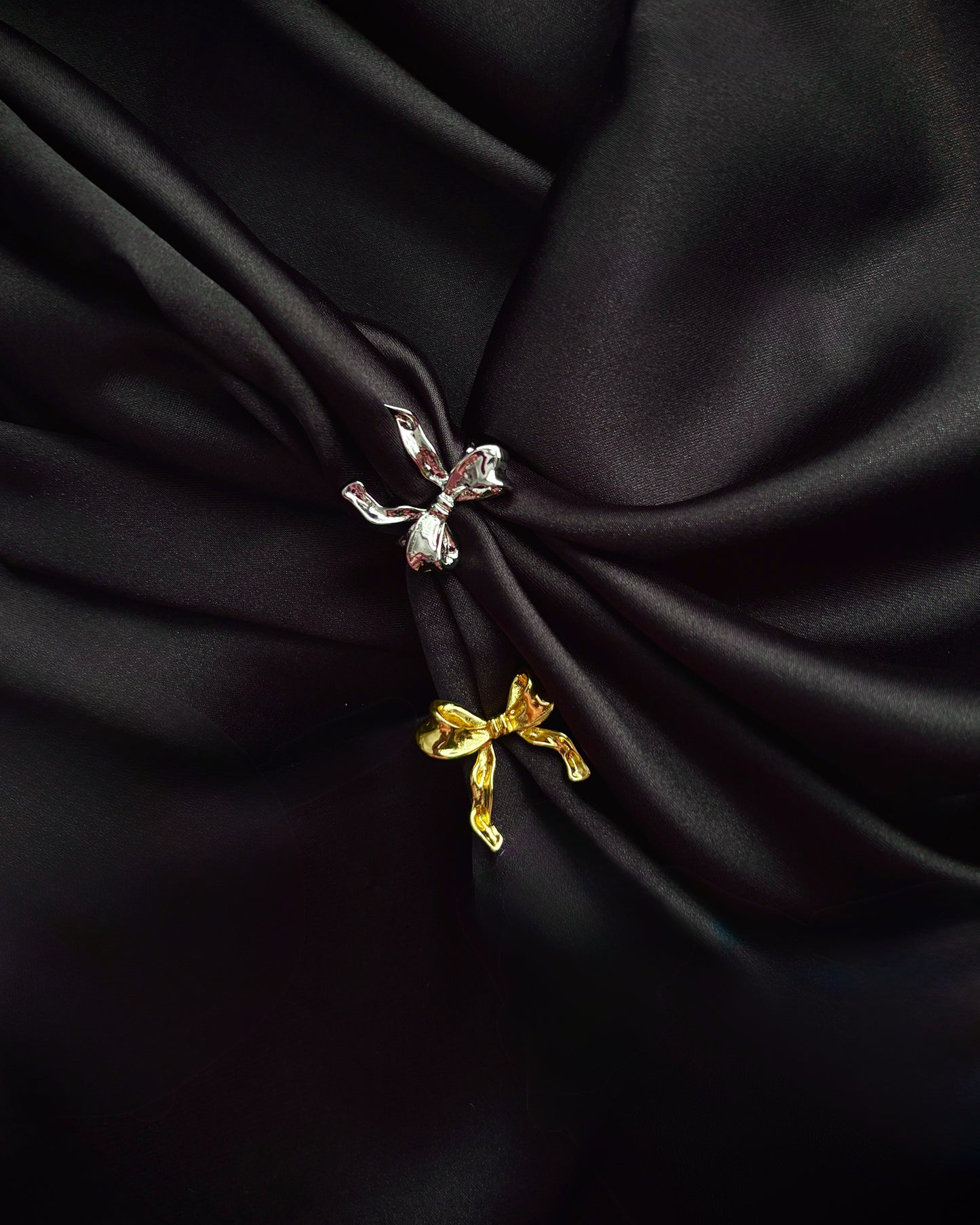 Velour Bow in Gold