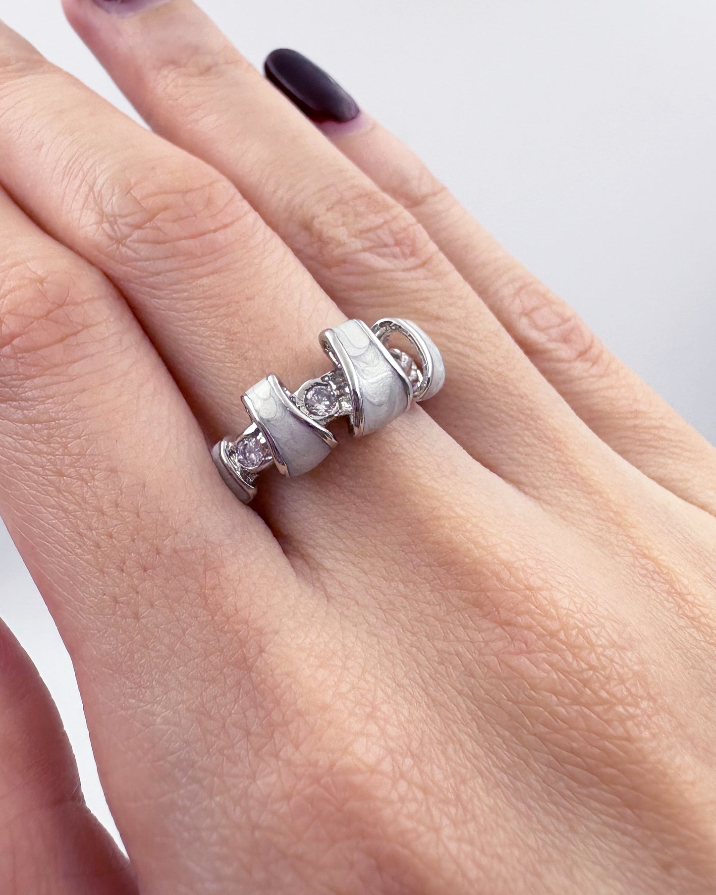 Lucid Helix Coil in White Swirls